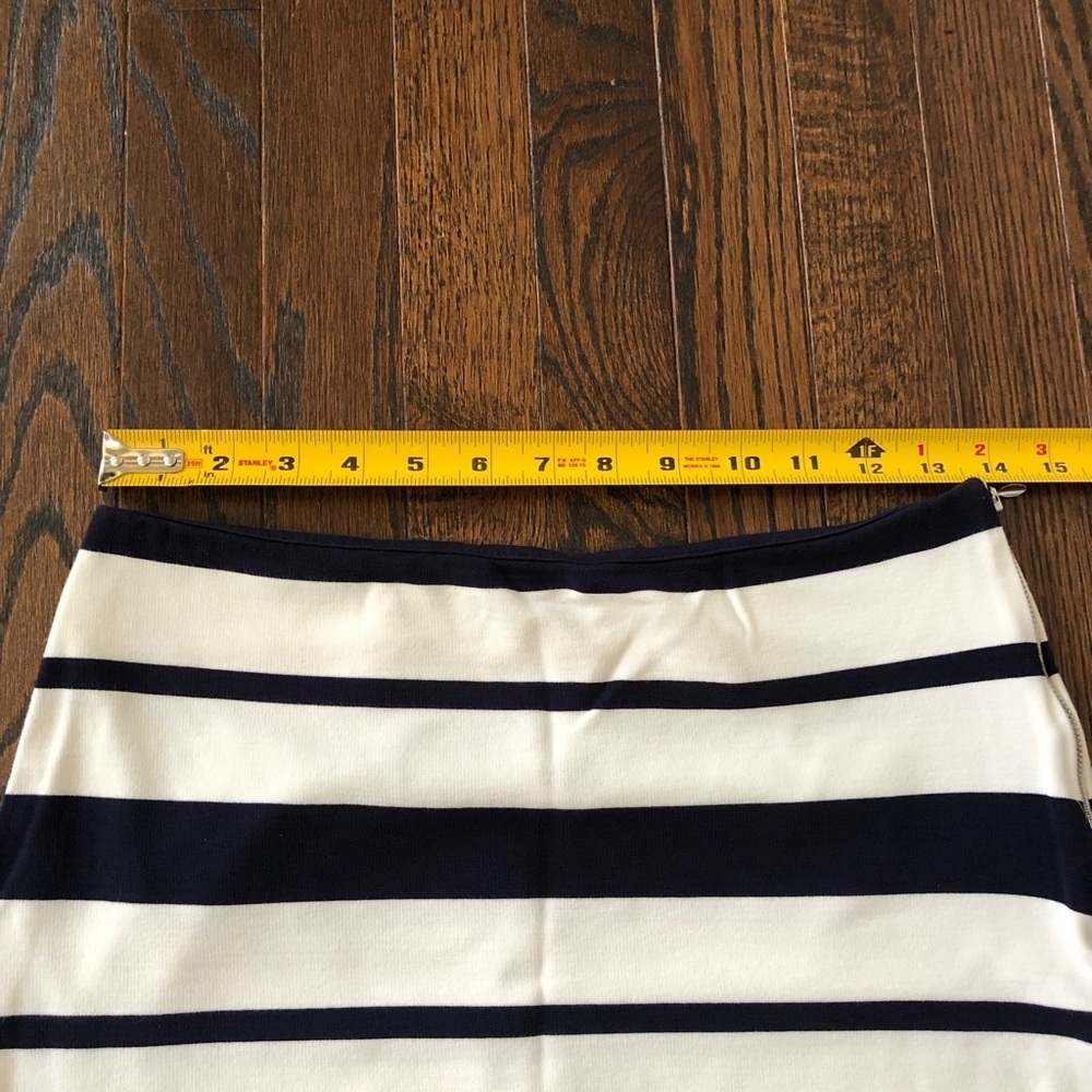 Banana Republic Women’s 2 Navy Blue/White Pencil Mini Skirt w/Side Zipper - EUC! - Picture 8 of 10